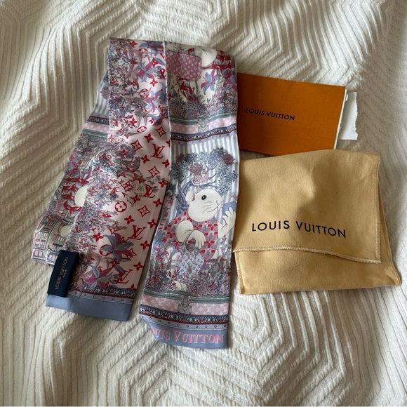 LV Pink Mouse Bandeau - Picture 7 of 14